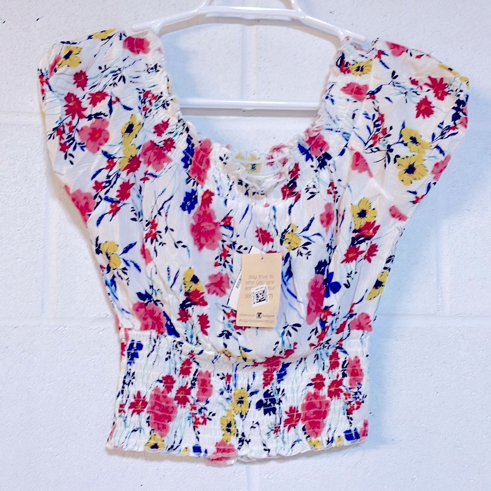 NWT (XS) Self E pink blue floral Gypsy smock elastic crop top cap short sleeves
